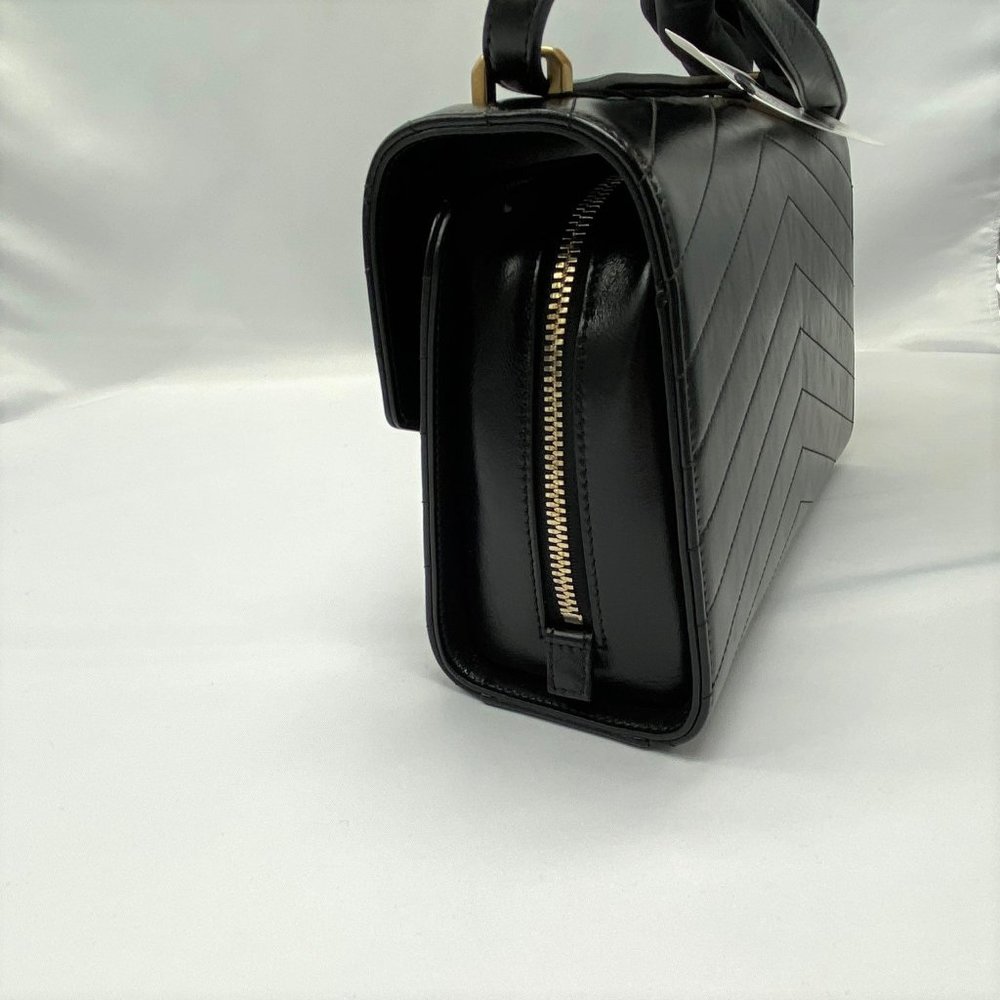 Chanel Black Medal Envelope Flap Bag Chevron Calfskin - Picture 5 of 12